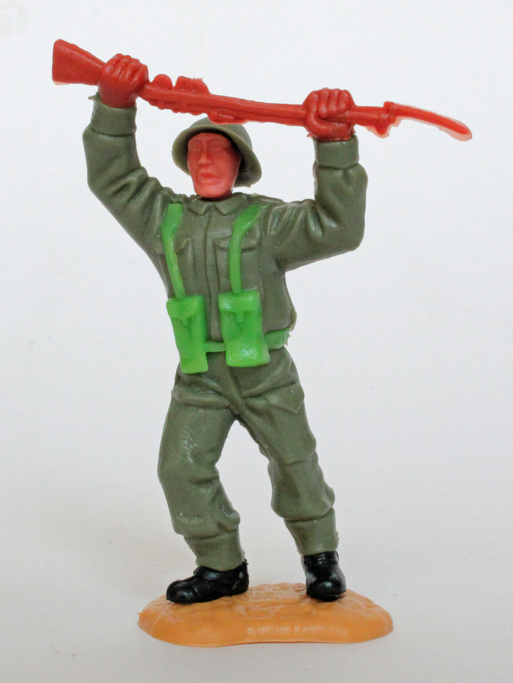 Frontansicht eines Timpo-Toys britschen Soldaten