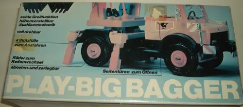 2424 Unimog mit Bagger