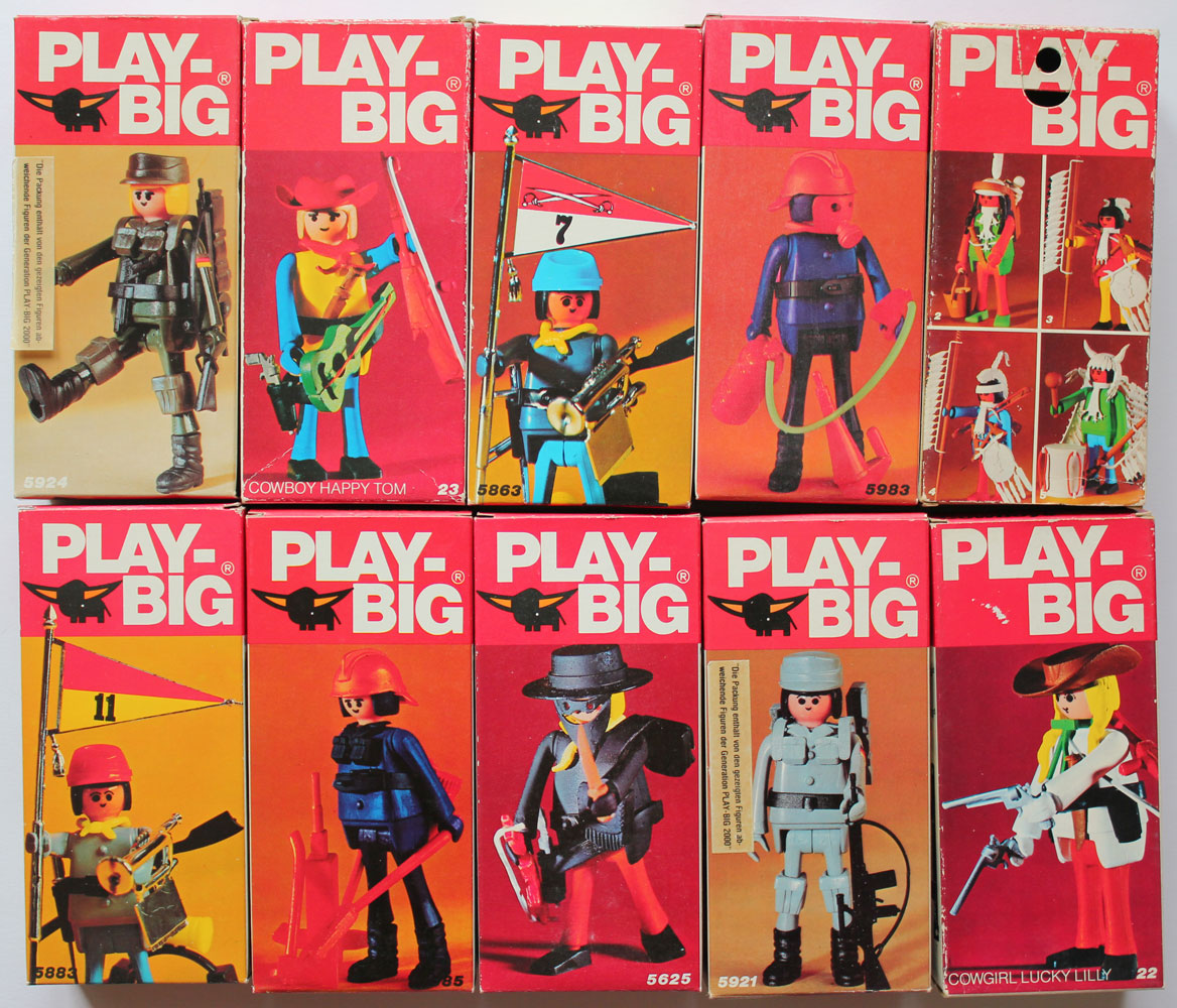 Einige Play-Big Spielzeugpackungen